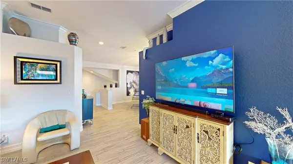 Naples, FL 34109,6834 Lantana Bridge RD #201
