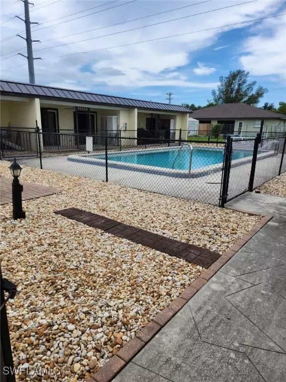 Cape Coral, FL 33914,4516 Santa Barbara BLVD #3