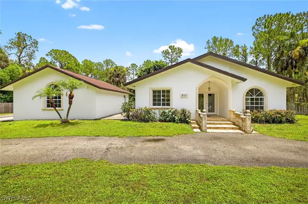 810 7th ST SW, Naples, FL 34117