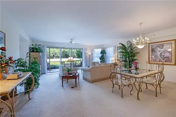 Naples, FL 34105,300 Wyndemere WAY #C104