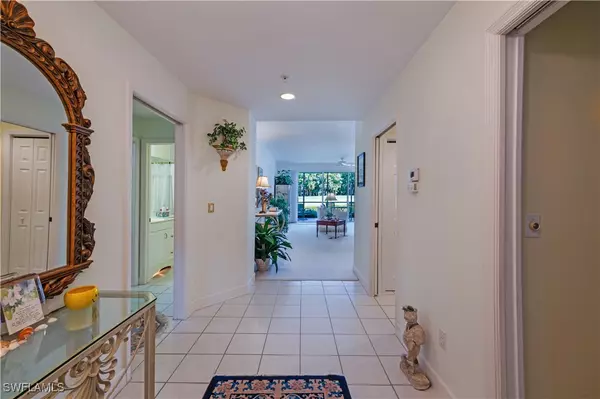 Naples, FL 34105,300 Wyndemere WAY #C104