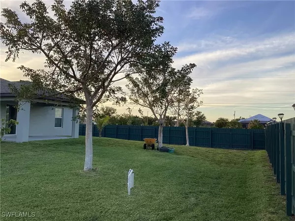 Cape Coral, FL 33993,309 NW 22nd PL