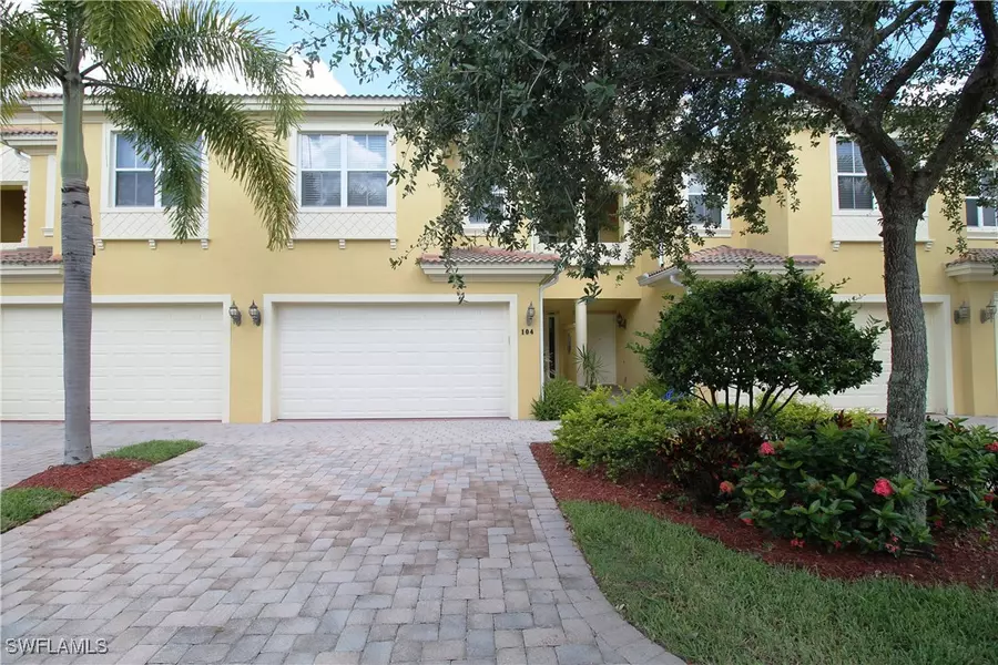 1370 Mariposa CIR #104, Naples, FL 34105