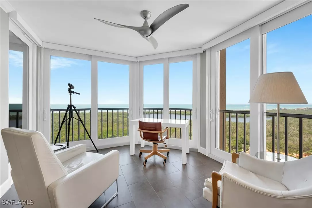 Naples, FL 34108,6585 Nicholas BLVD #1903
