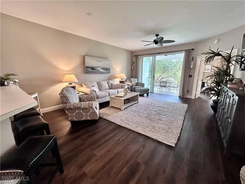4650 Yacht Harbor DR #123, Naples, FL 34112