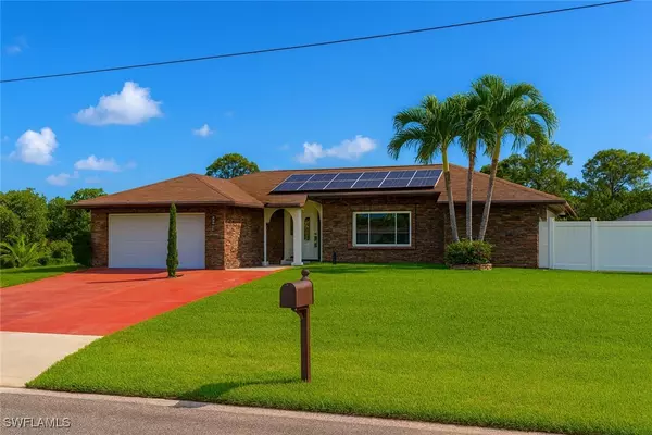 Naples, FL 34116,5556 32nd AVE SW