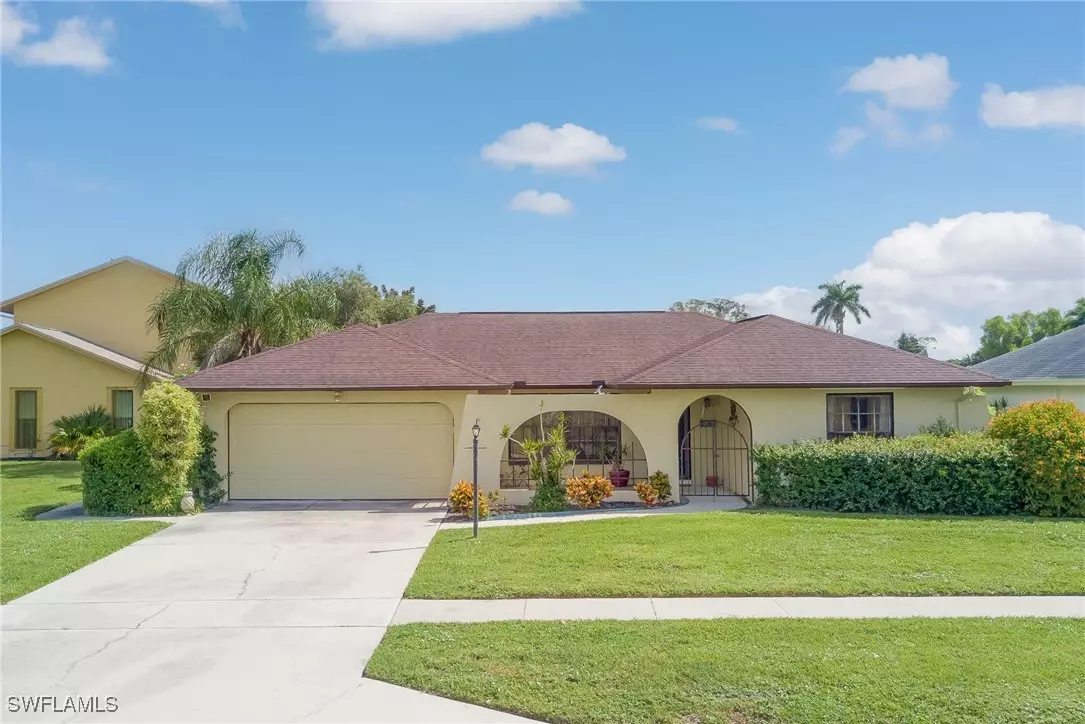 Naples, FL 34112,265 Marseille DR