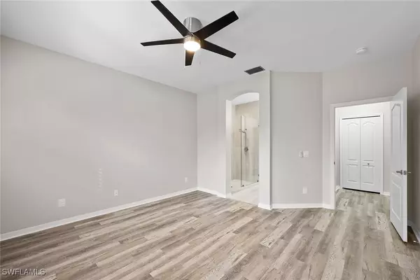 Bonita Springs, FL 34135,9342 Lake Abby LN