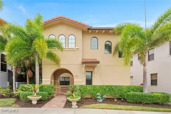 1300 Kendari TER, Naples, FL 34113