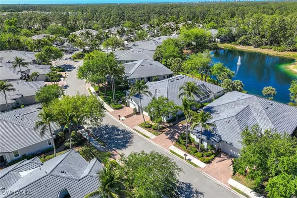 Naples, FL 34119,1821 Tarpon Bay DR S #70