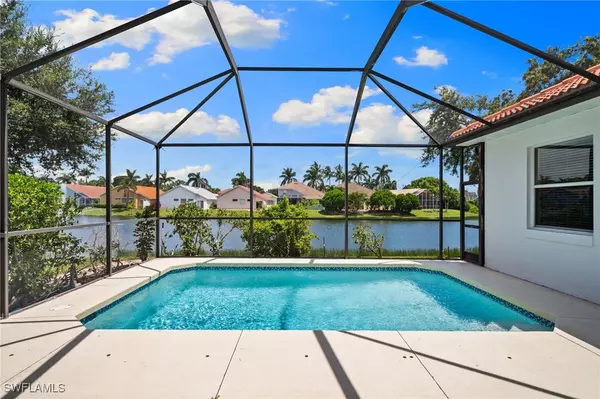 5014 Old Pond DR,  Naples,  FL 34104