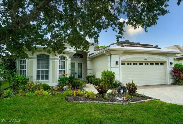 4919 Cerromar Dr, Naples, FL 34112
