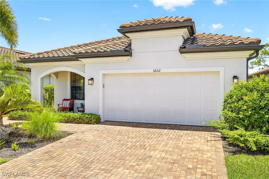 1622 Marton CT, Naples, FL 34113
