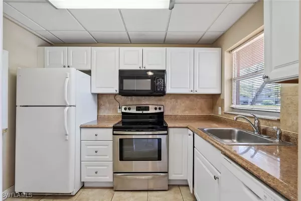 Naples, FL 34105,170 Turtle Lake CT #109