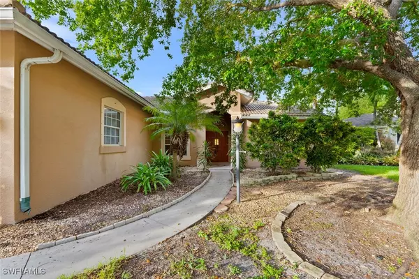 Naples, FL 34120,3262 Citron DR