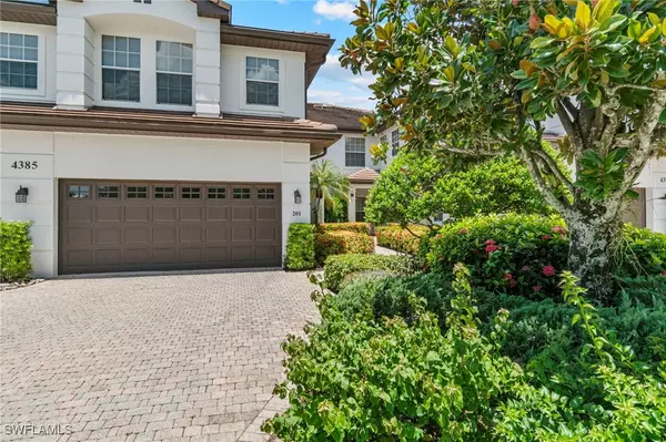 4385 Dover CT #2, Naples, FL 34105