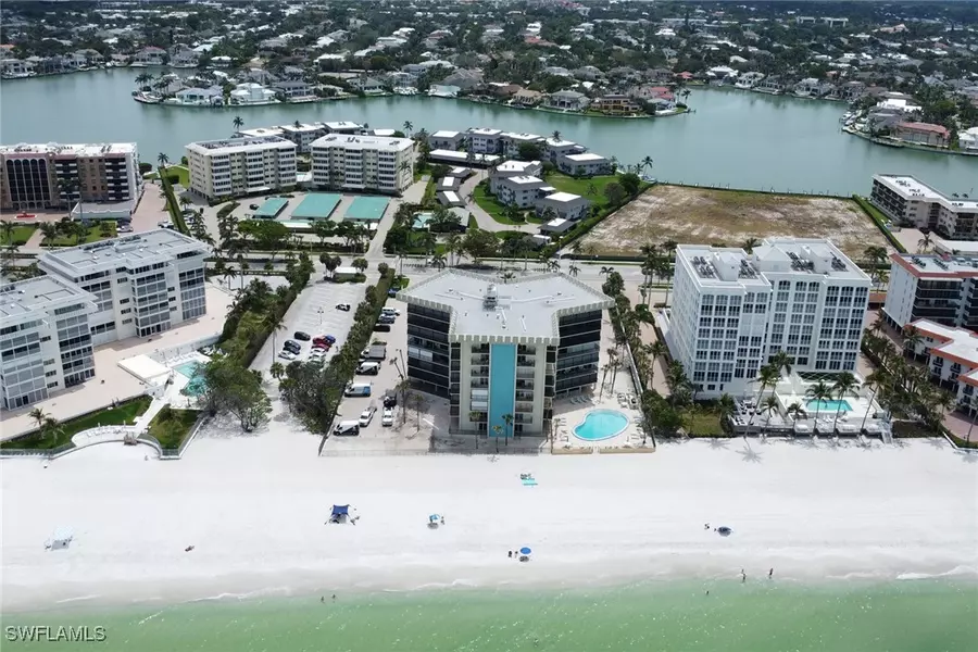 3399 Gulf Shore BLVD N #303, Naples, FL 34103