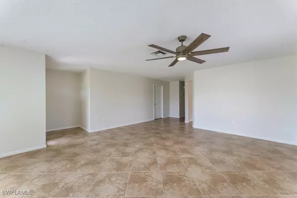 Naples, FL 34108,755 106th AVE N