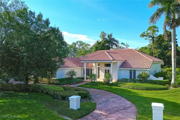 4502 Silver Fox DR, Naples, FL 34119