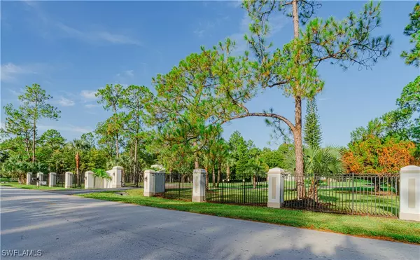 Naples, FL 34117,131 25th ST SW