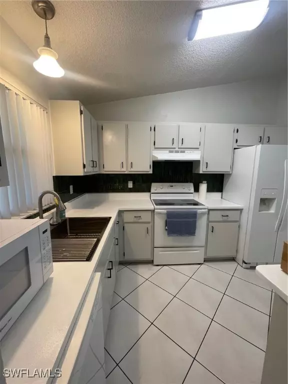 Cape Coral, FL 33991,614 SW 23rd ST