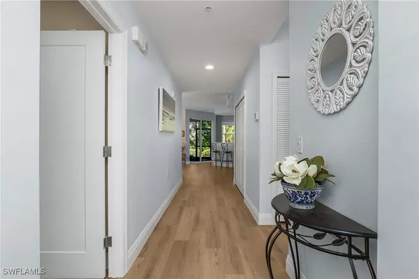 Estero, FL 33928,20930 Island Sound CIR #102