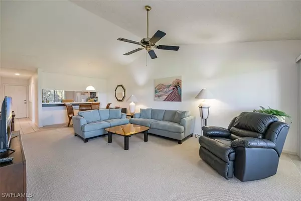 Naples, FL 34112,5975 Bloomfield CIR #C302