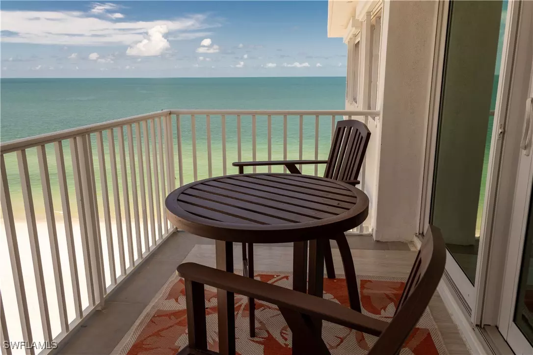 Naples, FL 34103,3443 Gulf Shore BLVD N #802