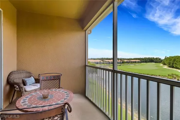 Naples, FL 34112,3830 Sawgrass WAY #2944