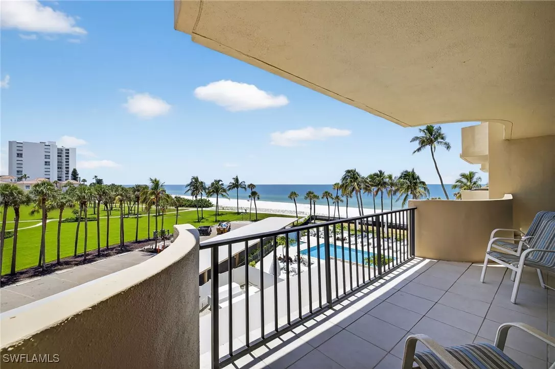 Naples, FL 34103,4001 Gulf Shore BLVD N #303