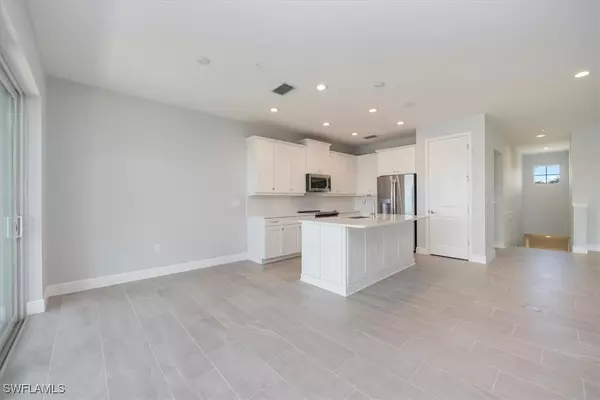 Naples, FL 34112,2633 Seychelles CIR #2307