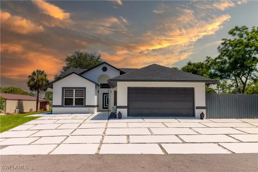 2727 40th AVE SE, Naples, FL 34117