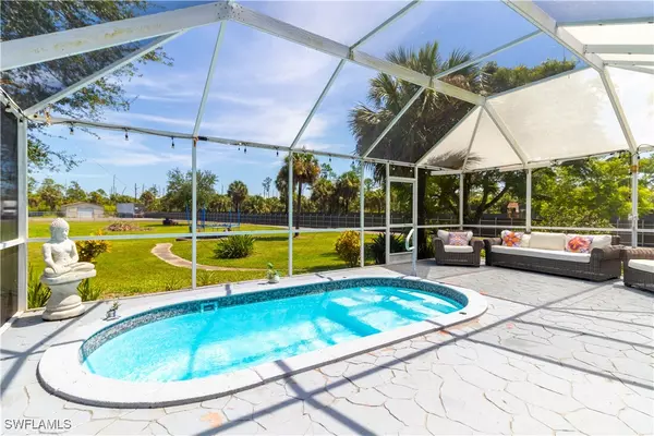 Naples, FL 34117,2727 40th AVE SE