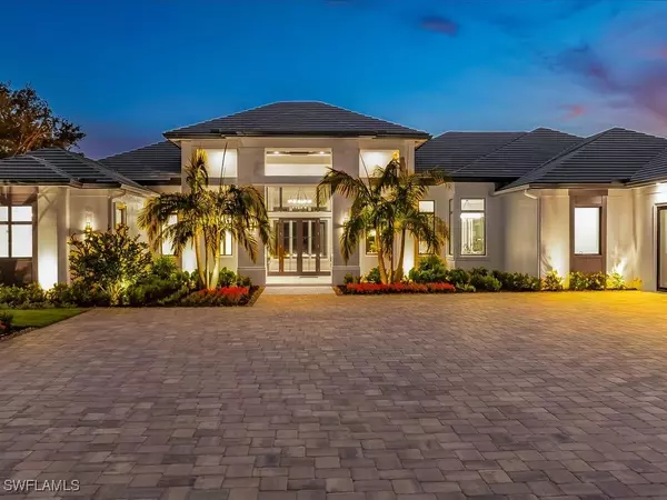 Naples, FL 34108,208 Hickory RD