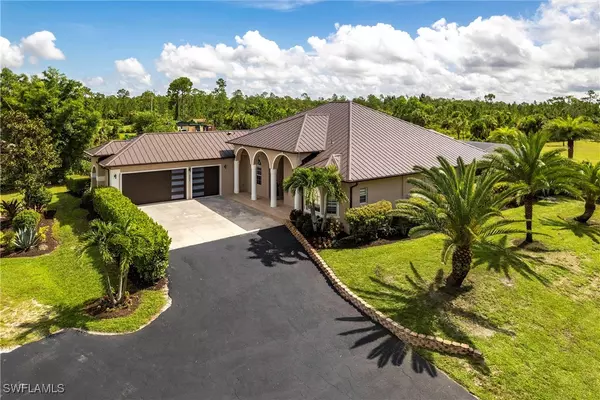 3223 4th AVE NE, Naples, FL 34120