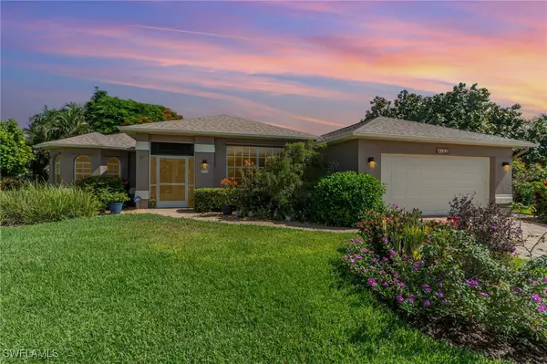4122 Olde Meadowbrook LN, Estero, FL 34134