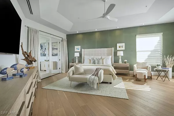 Naples, FL 34103,231 Colonade CIR