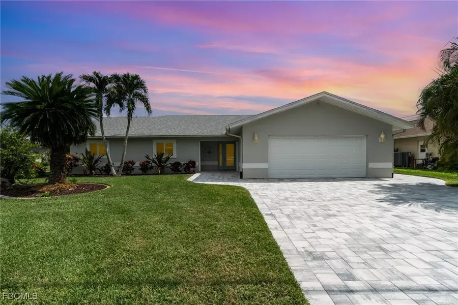 924 SE 24th ST, Cape Coral, FL 33990