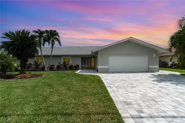 924 SE 24th ST, Cape Coral, FL 33990