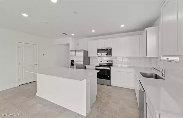 Labelle, FL 33935,1173 Caloosa Creek DR