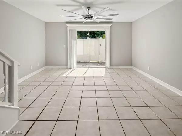 Cape Coral, FL 33914,4641 SW Santa Barbara PL #6