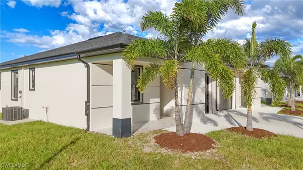 Lehigh Acres, FL 33974,843 Duplex ST E