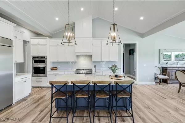 19080 Parkinson RD, Alva, FL 33920