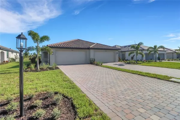 Estero, FL 33928,19592 Hinkley DR