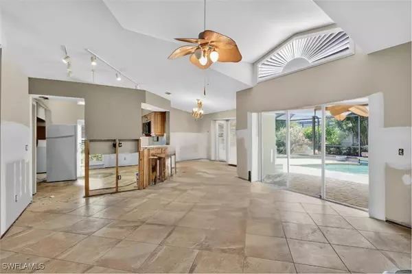 Fort Myers, FL 33908,16190 Kelly Woods DR