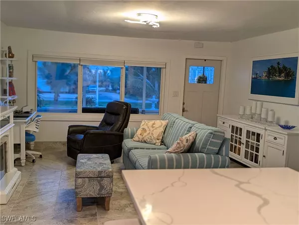 313 Copeland AVE N, Everglades City, FL 34139