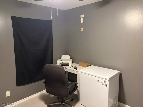 Lehigh Acres, FL 33971,3301 7th ST W