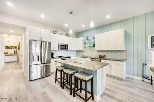 Naples, FL 34114,164 Indies DR E #203