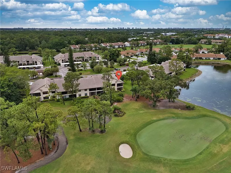 195 Fox Glen DR #3-195, Naples, FL 34104