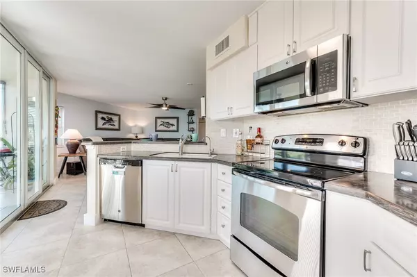 Bonita Springs, FL 34134,4895 Bonita Beach RD #208